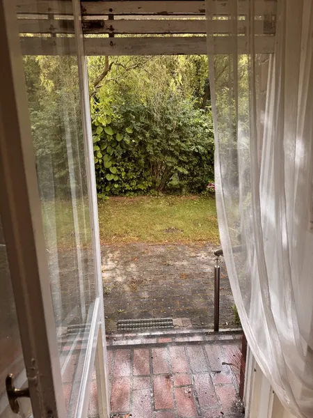 Ruhige, helle 3-Zimmerwohnung mit Loggia und eigenem Garten — photo 1